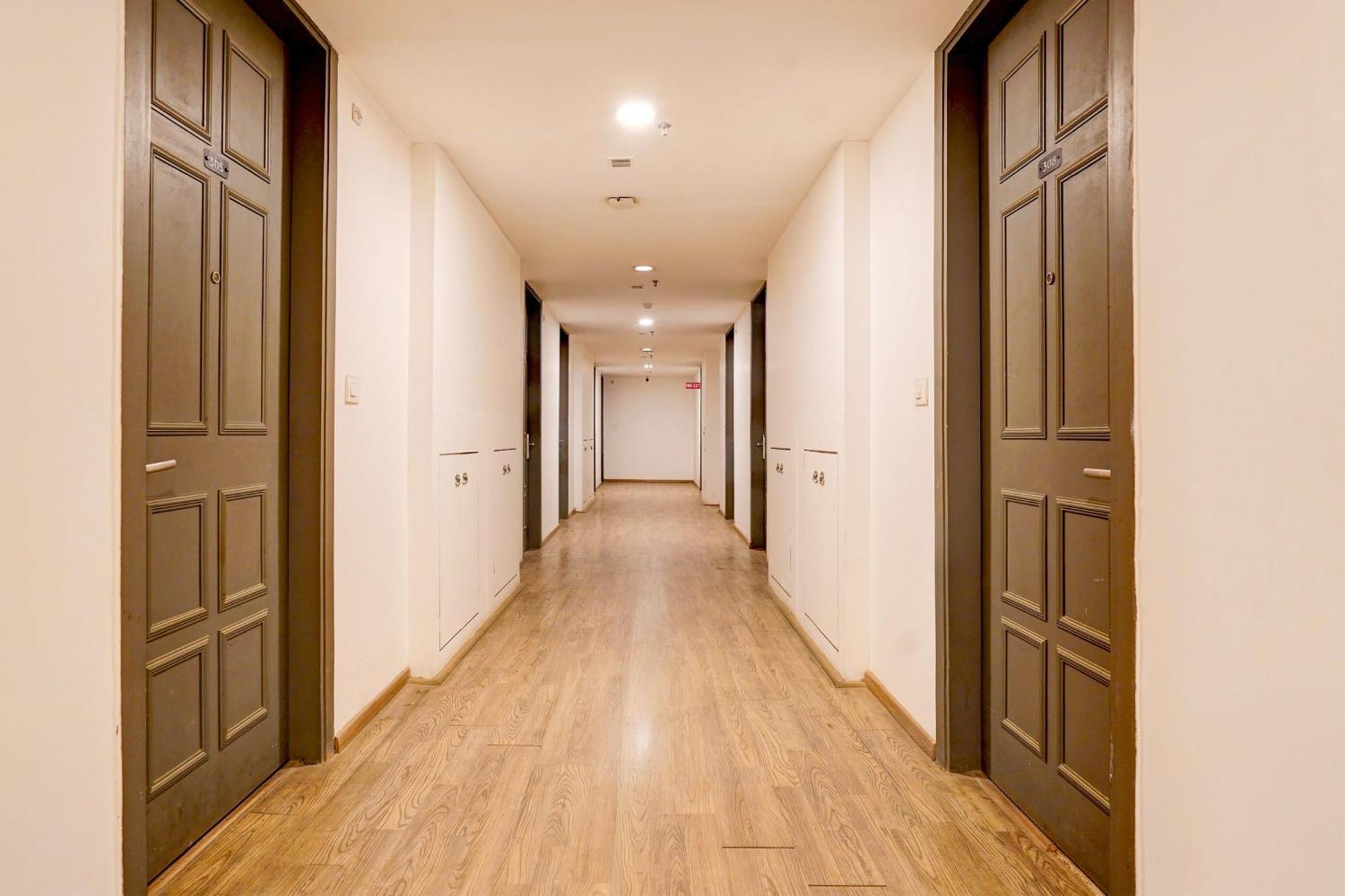 Super Townhouse Gomti Nagar Matiyari Hotel Chinhat Exterior photo